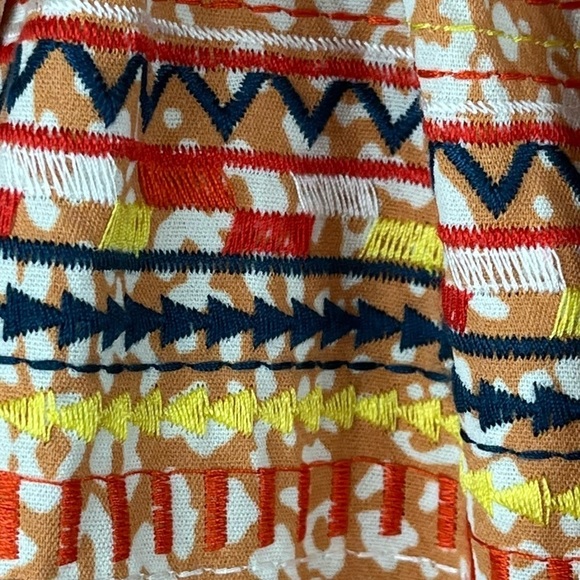 Gorgeous embroidered smocked tunic with muted oranges Large - Picture 5 of 16